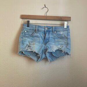 AE Shortie shorts